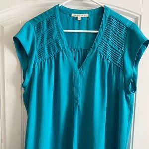Daniel Rainn blouse